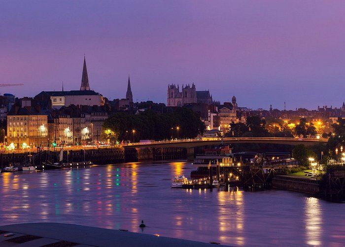 Weed-in-Nantes. Weed in Nantes.